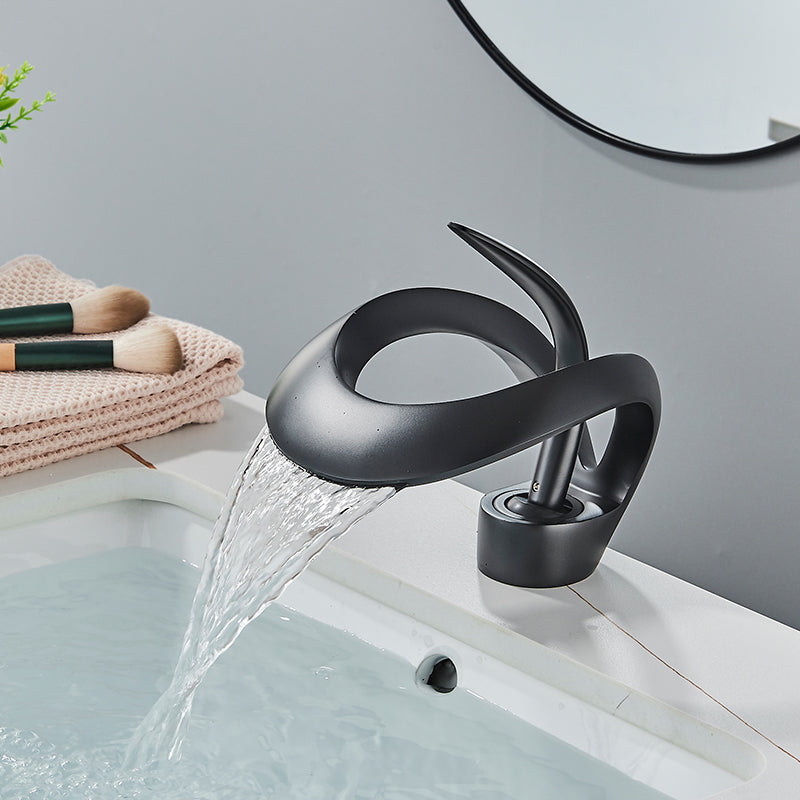 robinet-salle-de-bain-modern-design